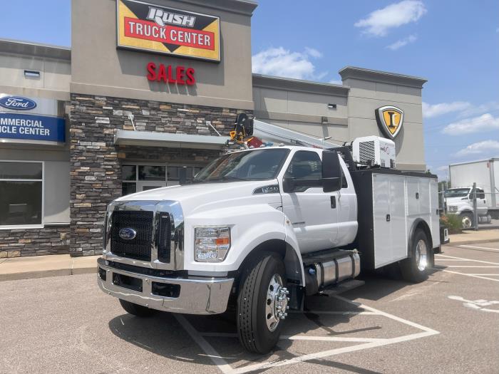 2026 Ford F-750 photo 2