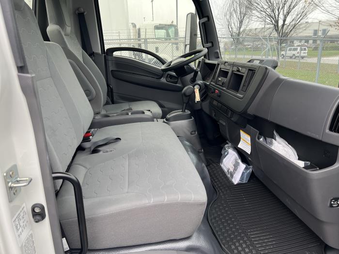 2025 Isuzu NPR-HD-11