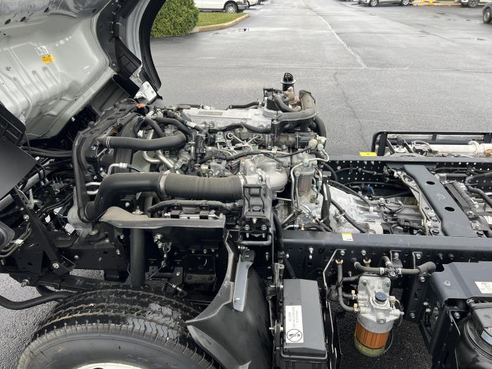 2025 Isuzu NPR-HD-12