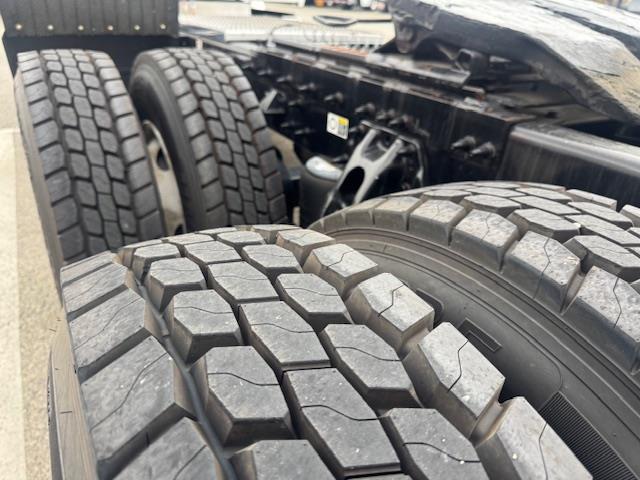 2019 Peterbilt 579-8