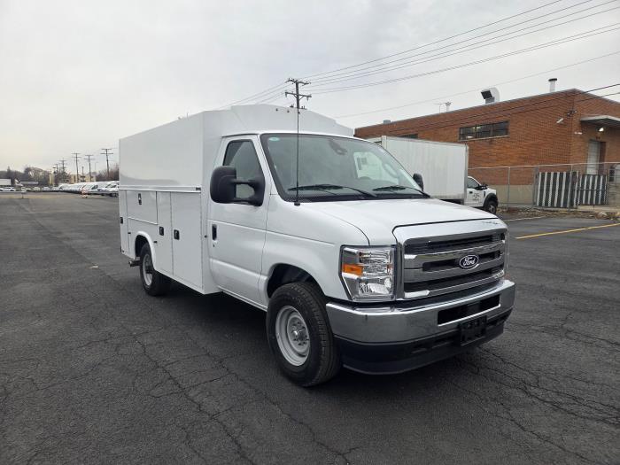 2026 Ford E-350-4