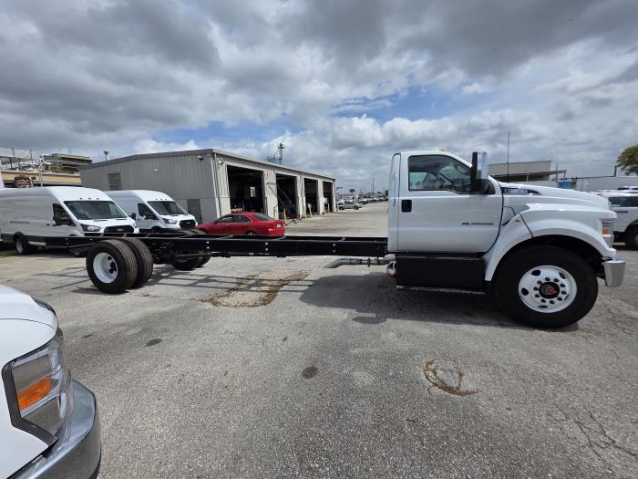 2026 Ford F-650-4