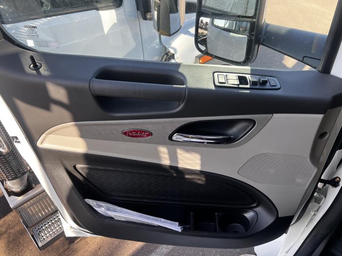 2026 Peterbilt 567-16