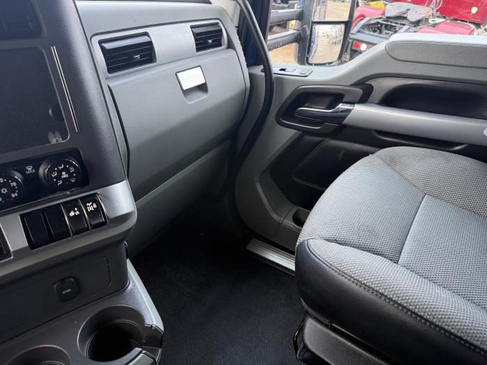 2022 Kenworth T680-11