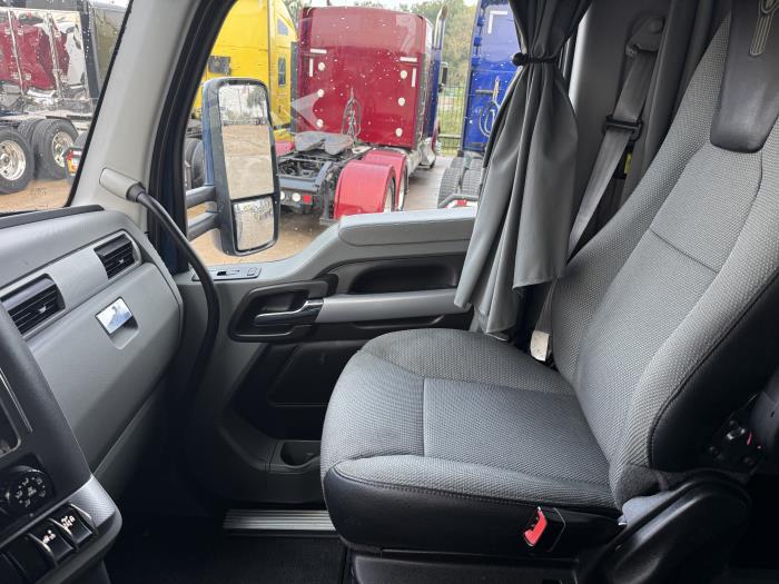 2022 Kenworth T680-12