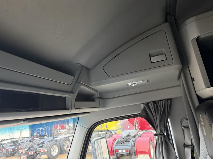 2022 Kenworth T680-14