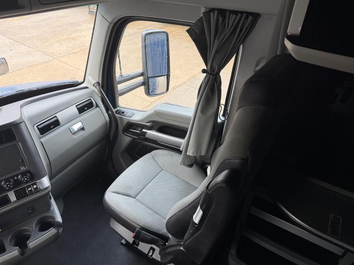 2022 Kenworth T680-19