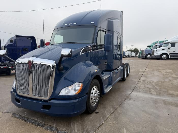 2022 Kenworth T680-39