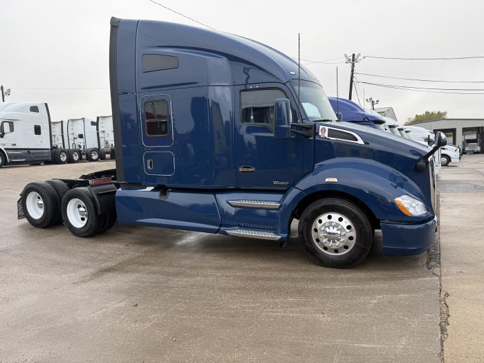 2022 Kenworth T680-44