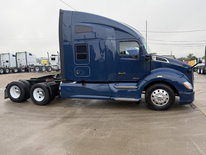 2022 Kenworth T680-45
