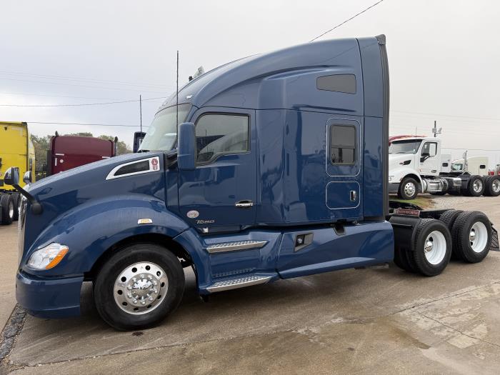 2022 Kenworth T680-57