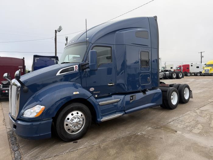 2022 Kenworth T680-1