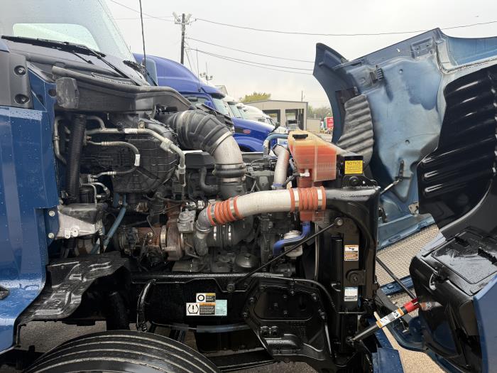 2022 Kenworth T680-64