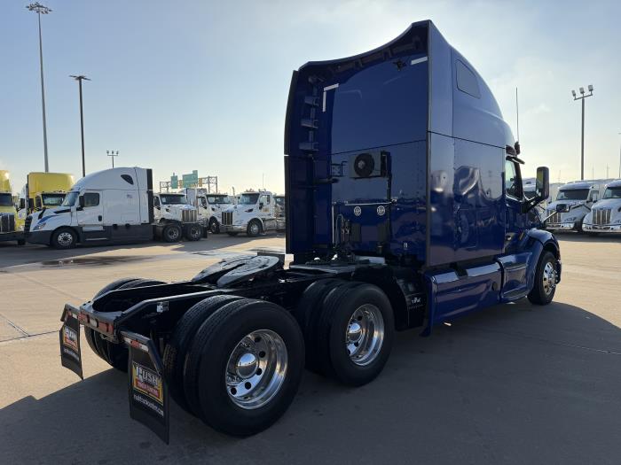 2022 Peterbilt 579-5