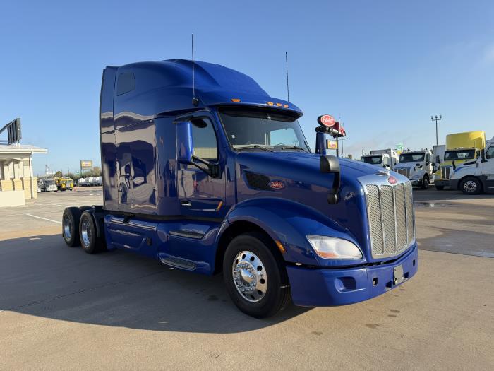 2022 Peterbilt 579-7