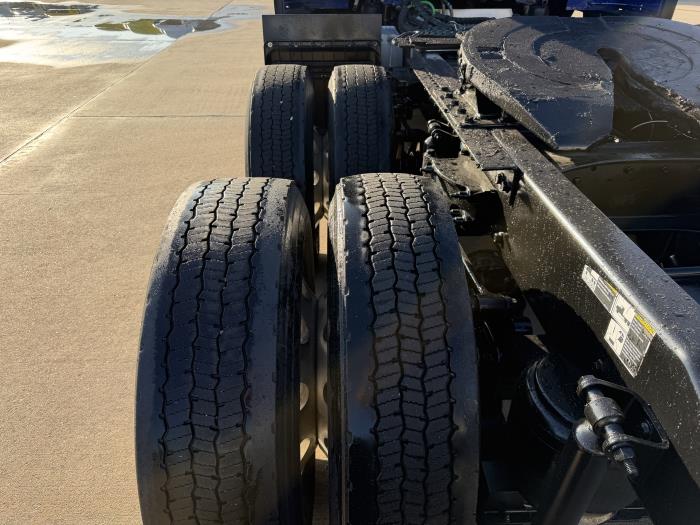 2022 Peterbilt 579-13