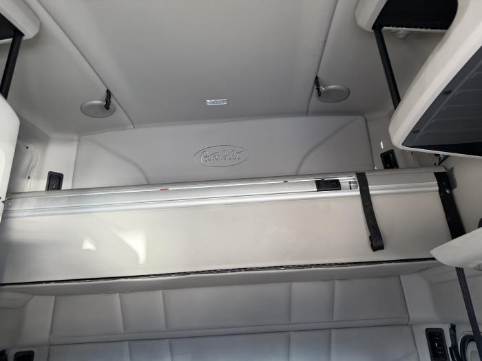 2022 Peterbilt 579-30