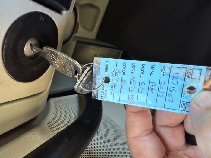 2022 Peterbilt 579-40