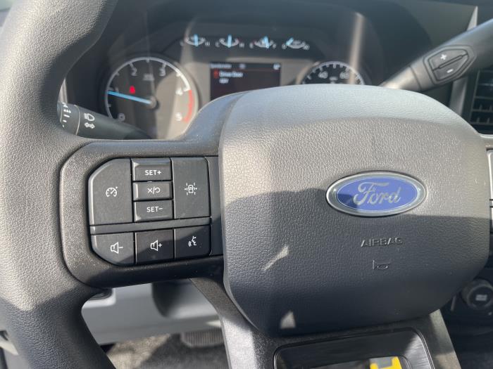 2026 Ford F-550-39