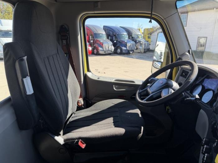 2021 Peterbilt 579-17