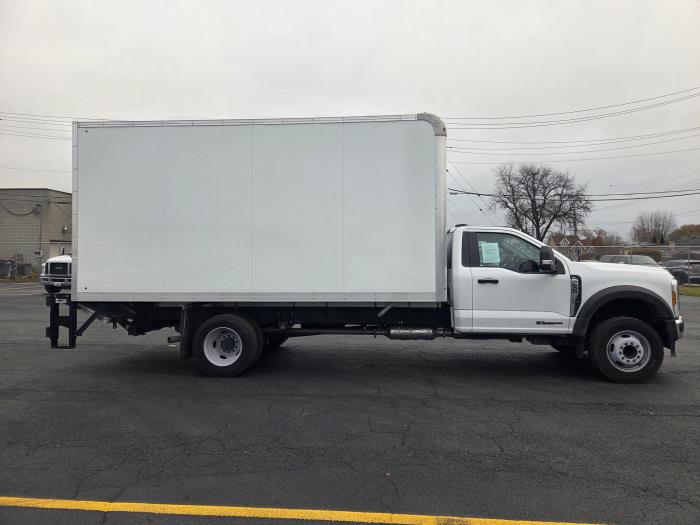 2024 Ford F-600-4