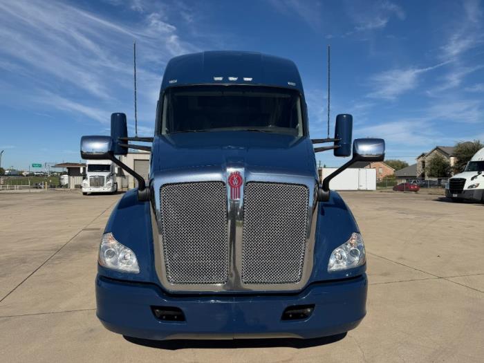 2022 Kenworth T680-2