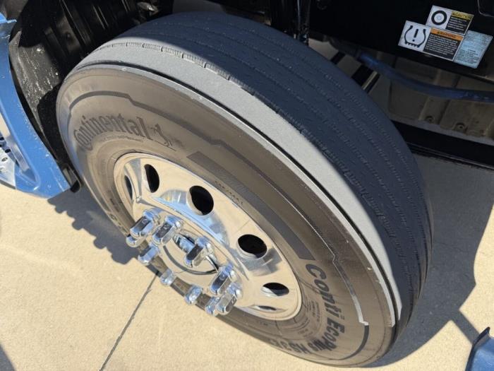 2022 Kenworth T680-11