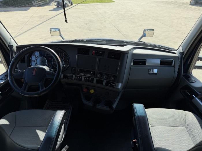 2022 Kenworth T680-20