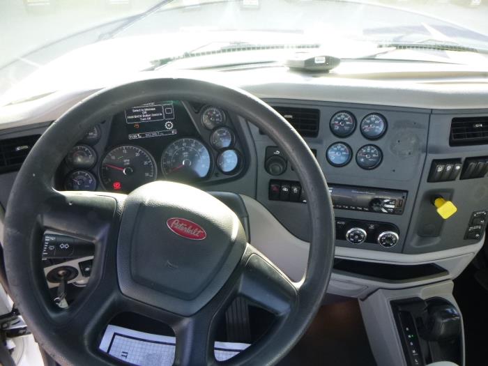2018 Peterbilt 567-11