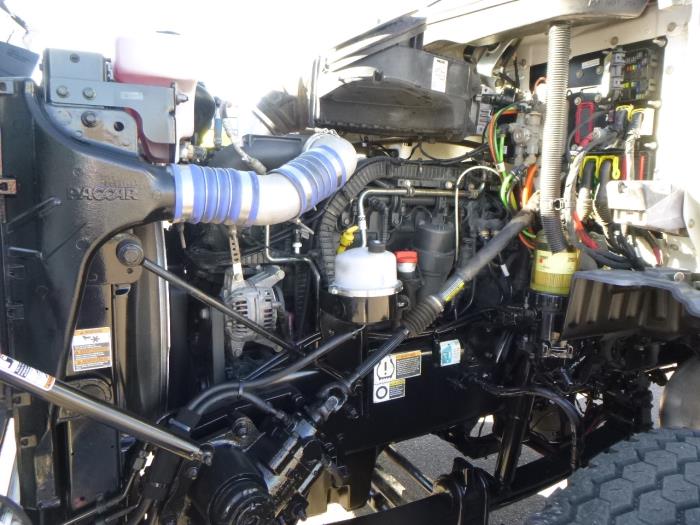 2018 Peterbilt 567-15