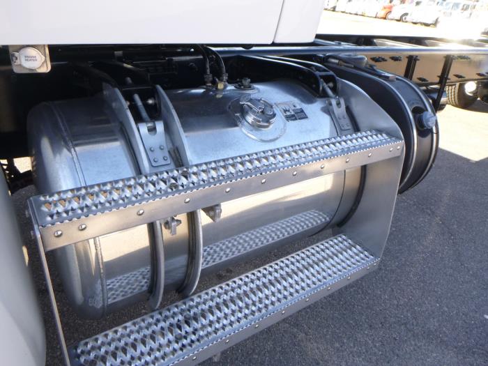 2018 Peterbilt 567-17