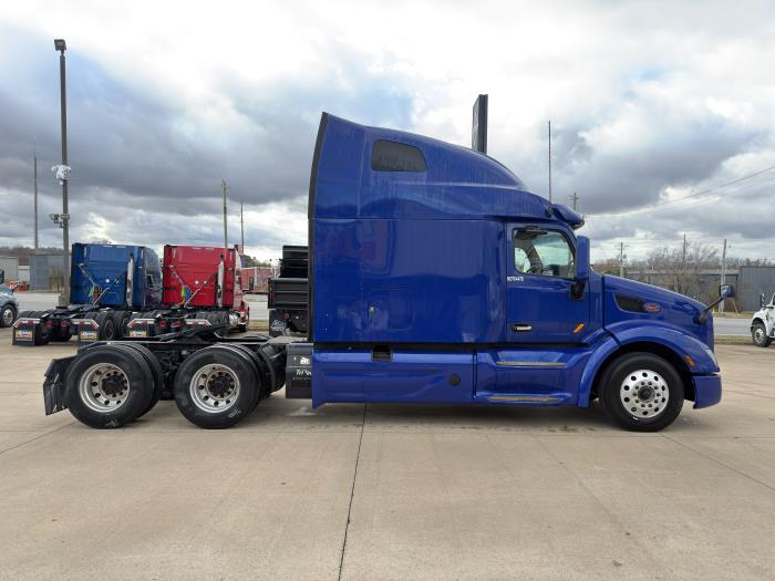 2022 Peterbilt 579-6
