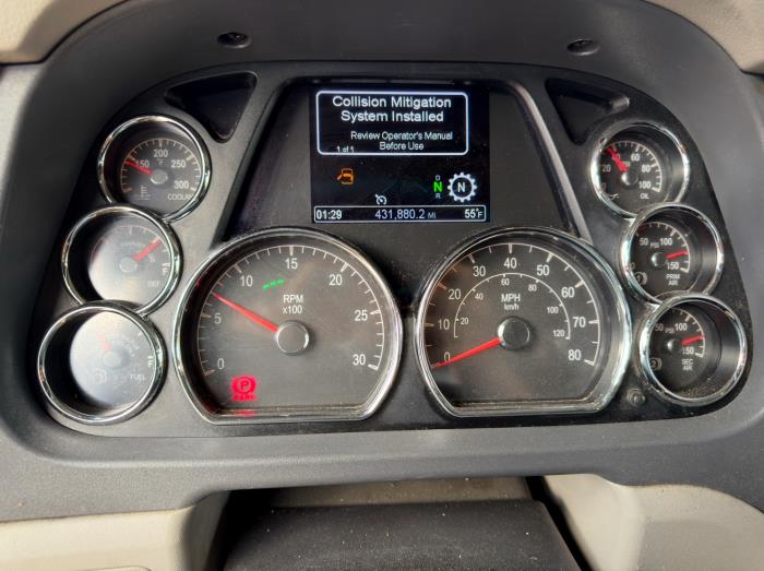 2022 Peterbilt 579-10