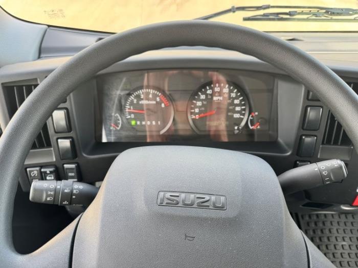 2025 Isuzu NPR-HD-13