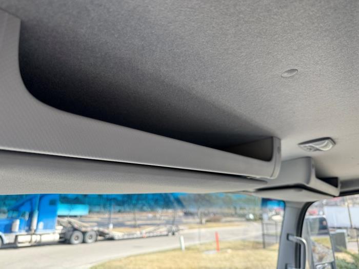 2025 Isuzu NPR-HD-15