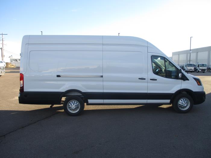2026 Ford Transit-350-6