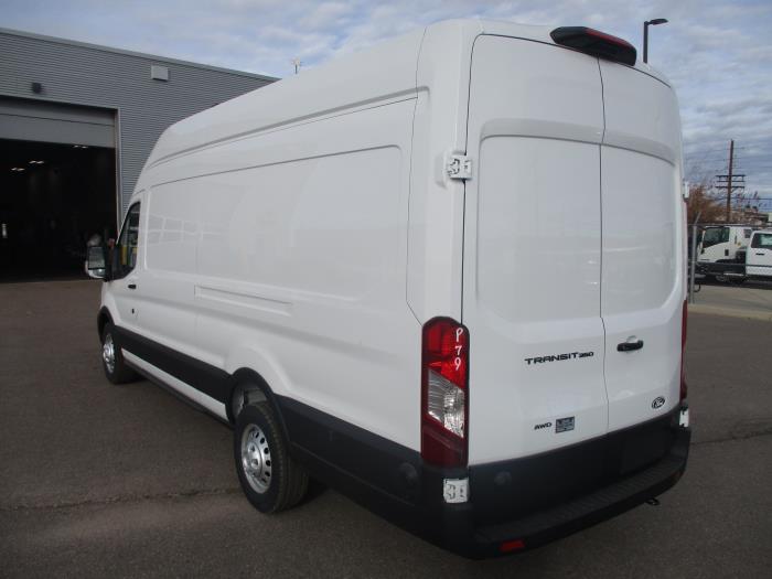 2026 Ford Transit-350-3