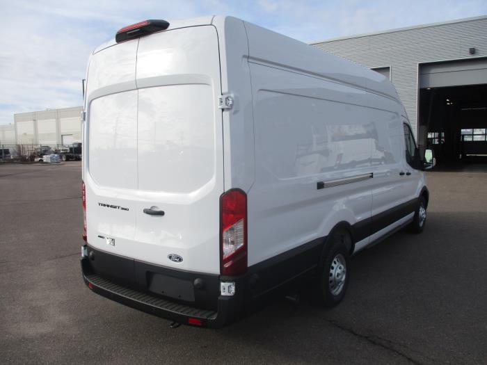 2026 Ford Transit-350-6