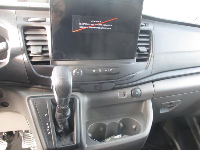 2026 Ford Transit-350-13