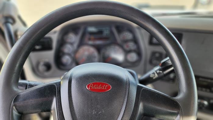2020 Peterbilt 579-14