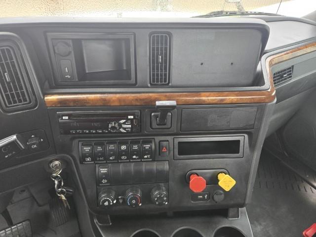 2020 International LT625-8