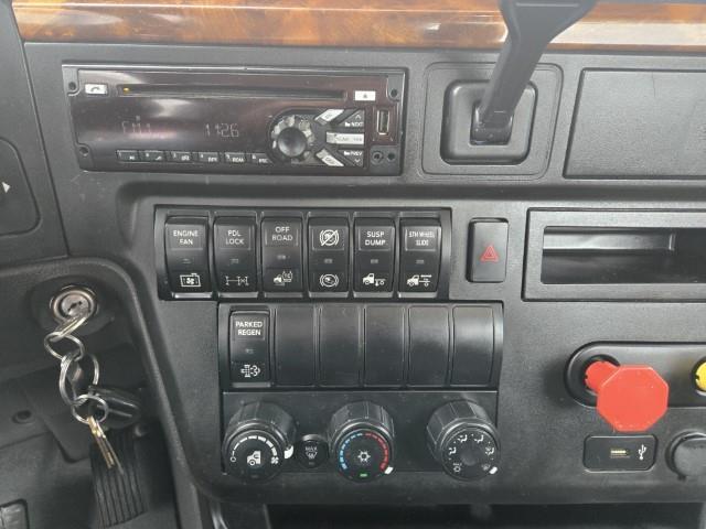 2020 International LT625-9