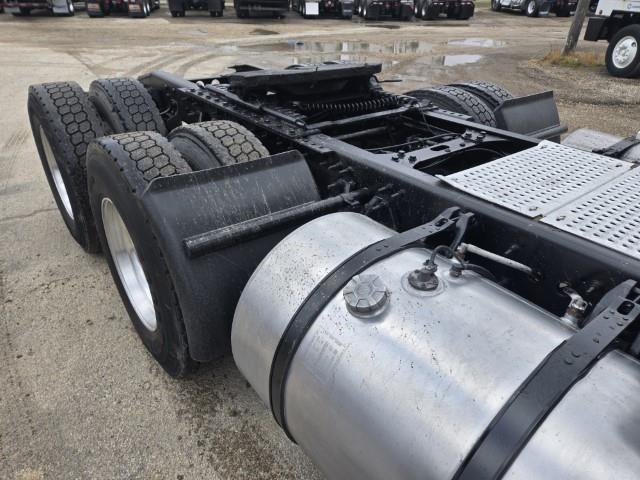 2020 International LT625-14