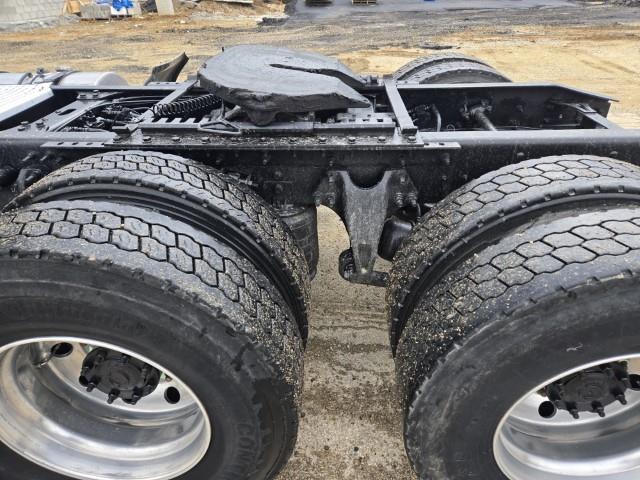 2020 International LT625-16