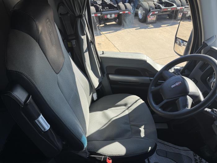 2022 Kenworth T680-13