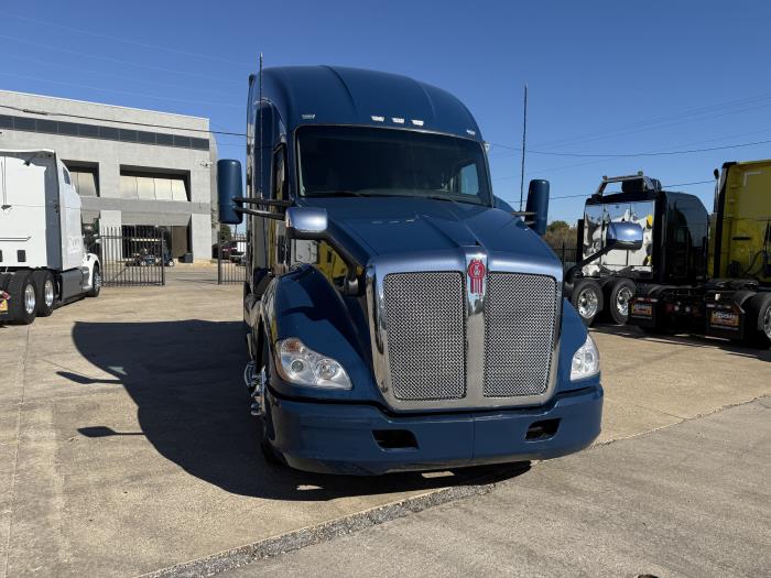 2022 Kenworth T680-22