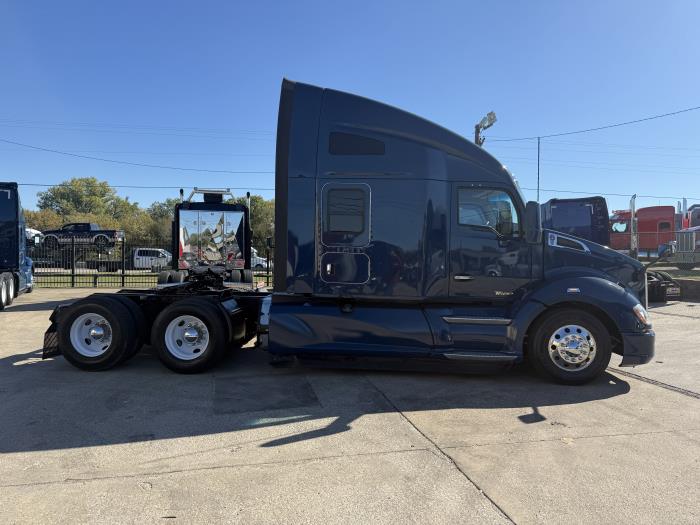 2022 Kenworth T680-3