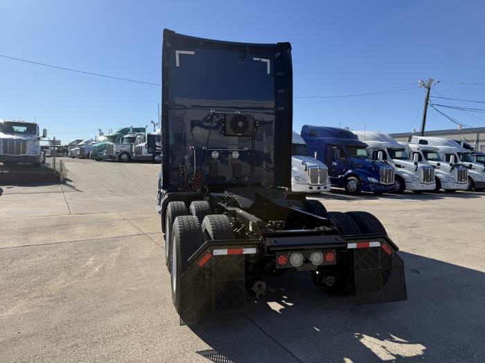 2022 Kenworth T680-33