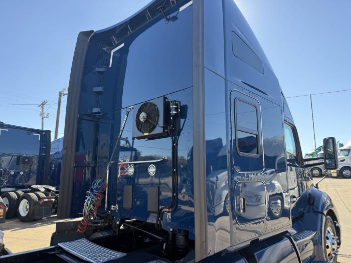 2022 Kenworth T680-31