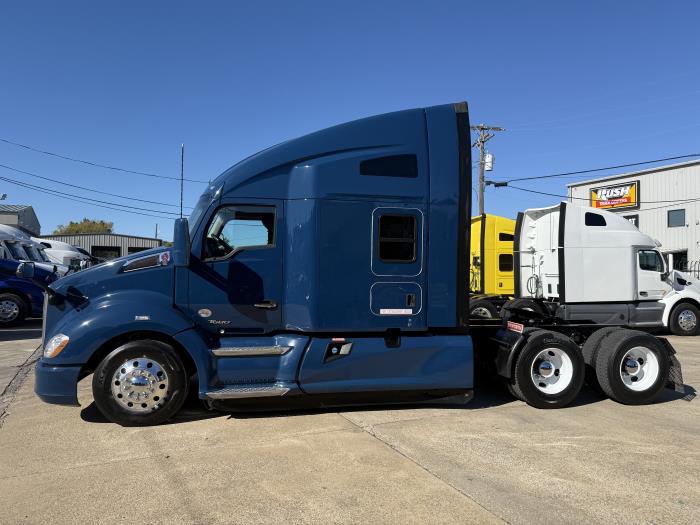 2022 Kenworth T680-38